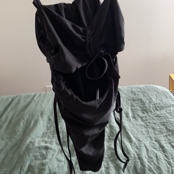 Ruched cutout high leg black one piece bikini - Picture 4 of 5